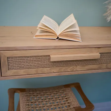 Апартаменты Bougainvillea Bliss *