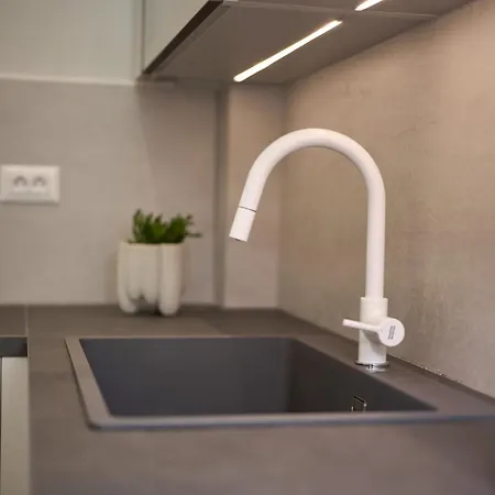 Апартаменты Bougainvillea Bliss