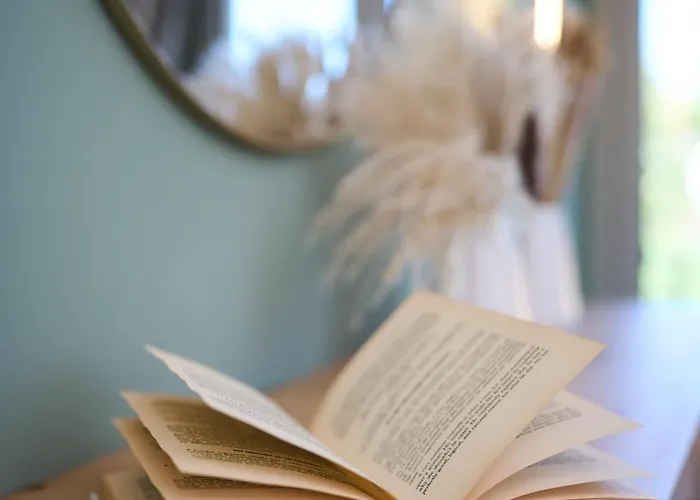 Apartment Bougainvillea Bliss
